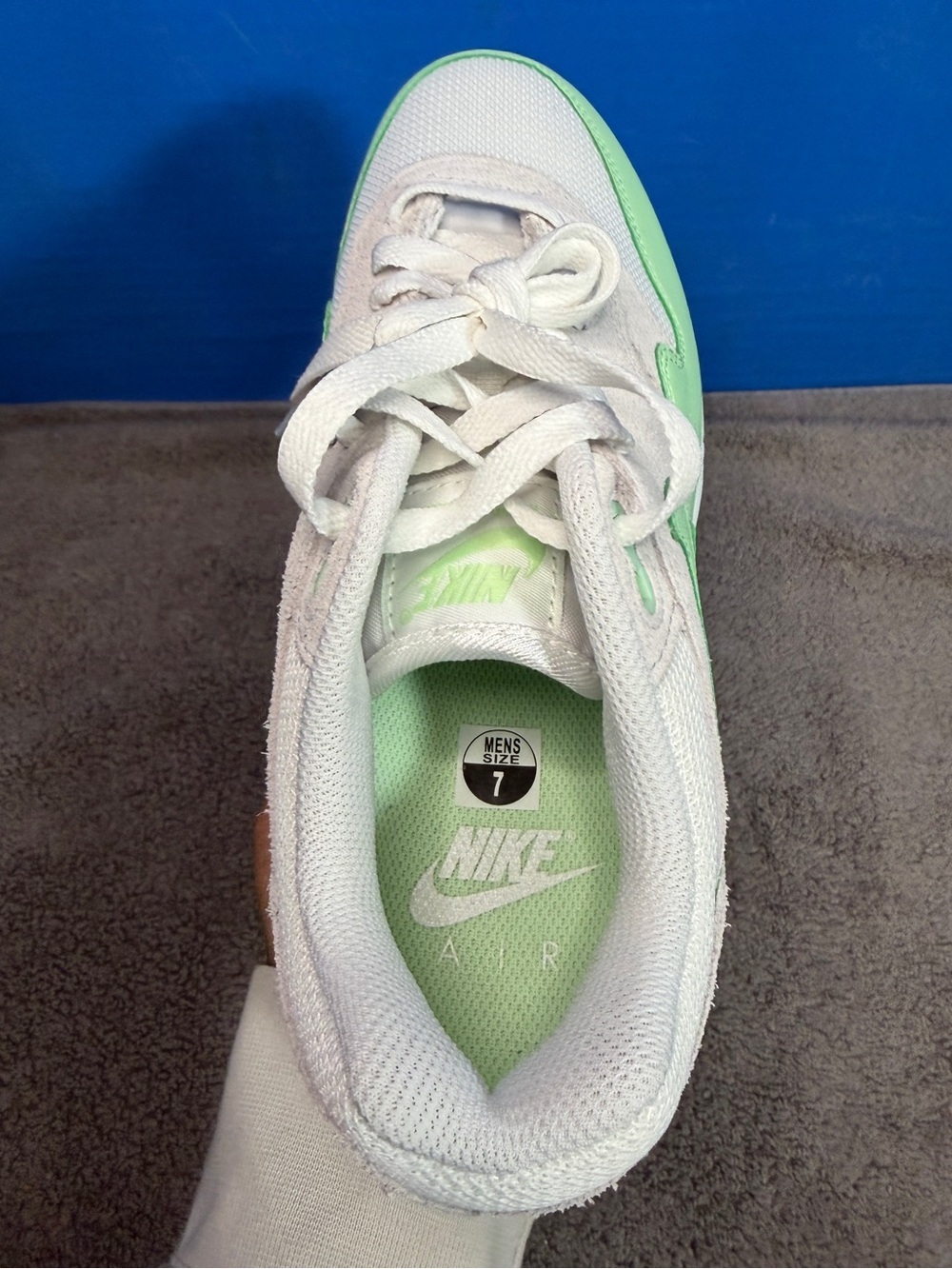 Nike air max 1
Essential vapor green
Brand new - Picture 7 of 14